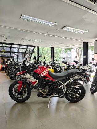 TRIUMPH TIGER 900 GT PRO TRIUMPH TIGER 900 GT PRO